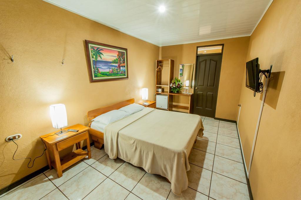 Cabinas Eddy B&B Монте-Верде Экстерьер фото